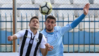 Κόντρα     στον... κακό     της    δαίμονα    η Δόξα