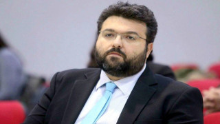 Γελοιότητες σε       μια χώρα με γελοίες κυβερνήσεις