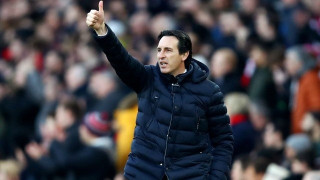 Αποθεώνει              Μαυροπάνο              ο Έμερι