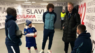 Αζάρ και Νταβίντ Λουίζ έδωσαν χαρά σε μικρό φίλο της Σλάβια (pic)