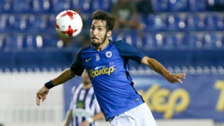 Κοντά στην                      Ανόρθωση ο Βασιλακάκης