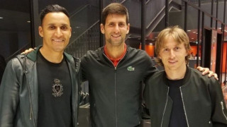 Στηρίζουν            Τζόκοβιτς οι         άσοι της Ρεάλ