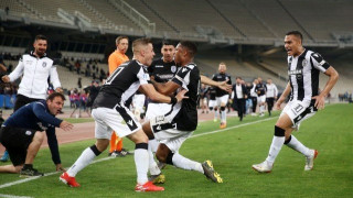 Η ηρεμία του                ΠΑΟΚ τους τσακίζει τα νεύρα !