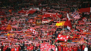 Η                                   κορυφή της   ανήκει