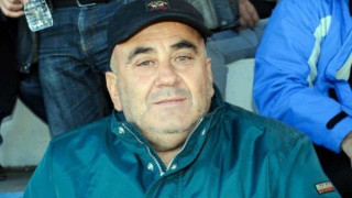 Εξετάζει τις εναλλακτικές                   λύσεις ο Μπύρος