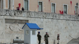 Δίωξη σε βαθμό κακουργήματος σε 36χρονο για τον βανδαλισμό της Βουλής